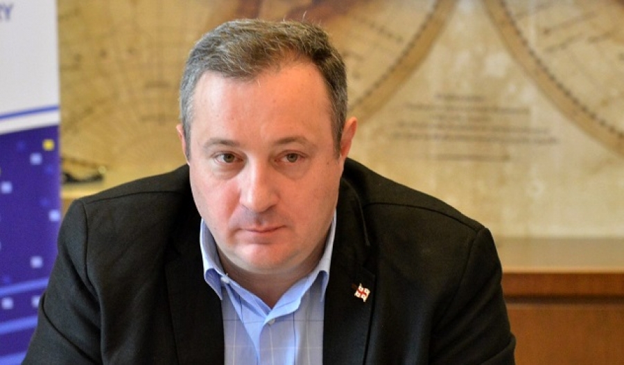 ვინ არიან ანტივაქსერები და რა როლი უნდა ჰქონდეს სახელმწიფოს &ndash; ინტერვიუ