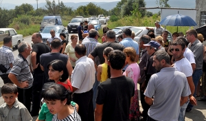 საპროტესტო აქცია მატანში &ndash; მოსახლეობა &bdquo;ჯეოსელის&ldquo; ანძის დემონტაჟს ითხოვს [Video]