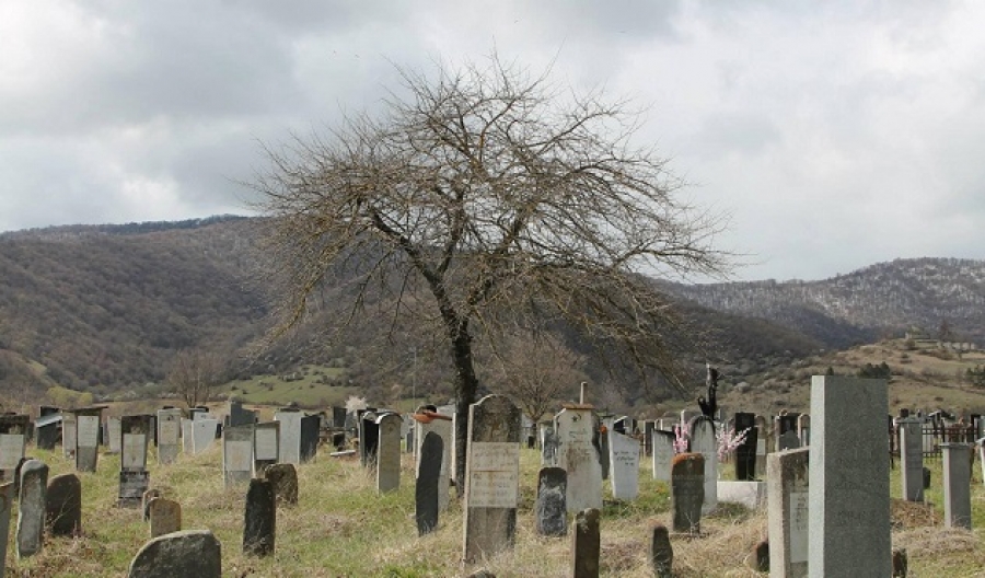 თურქეთში მოკლული კანონიერი ქურდი დავით ალხანაშვილი პანკისში დაკრძალეს